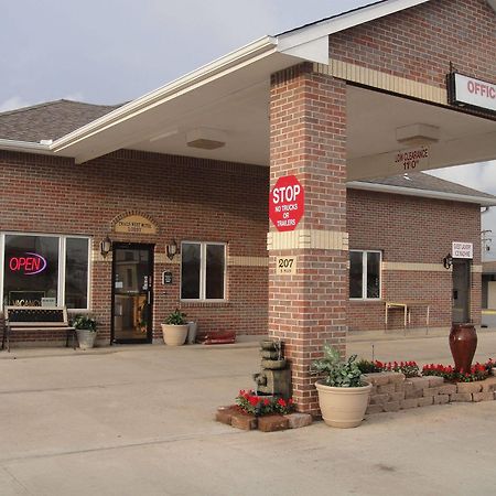 Trails West Motel South Hutchinson Εξωτερικό φωτογραφία