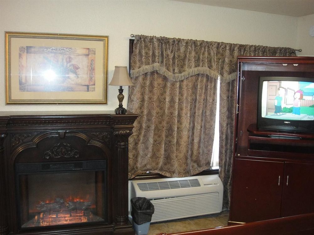 Trails West Motel South Hutchinson Εξωτερικό φωτογραφία