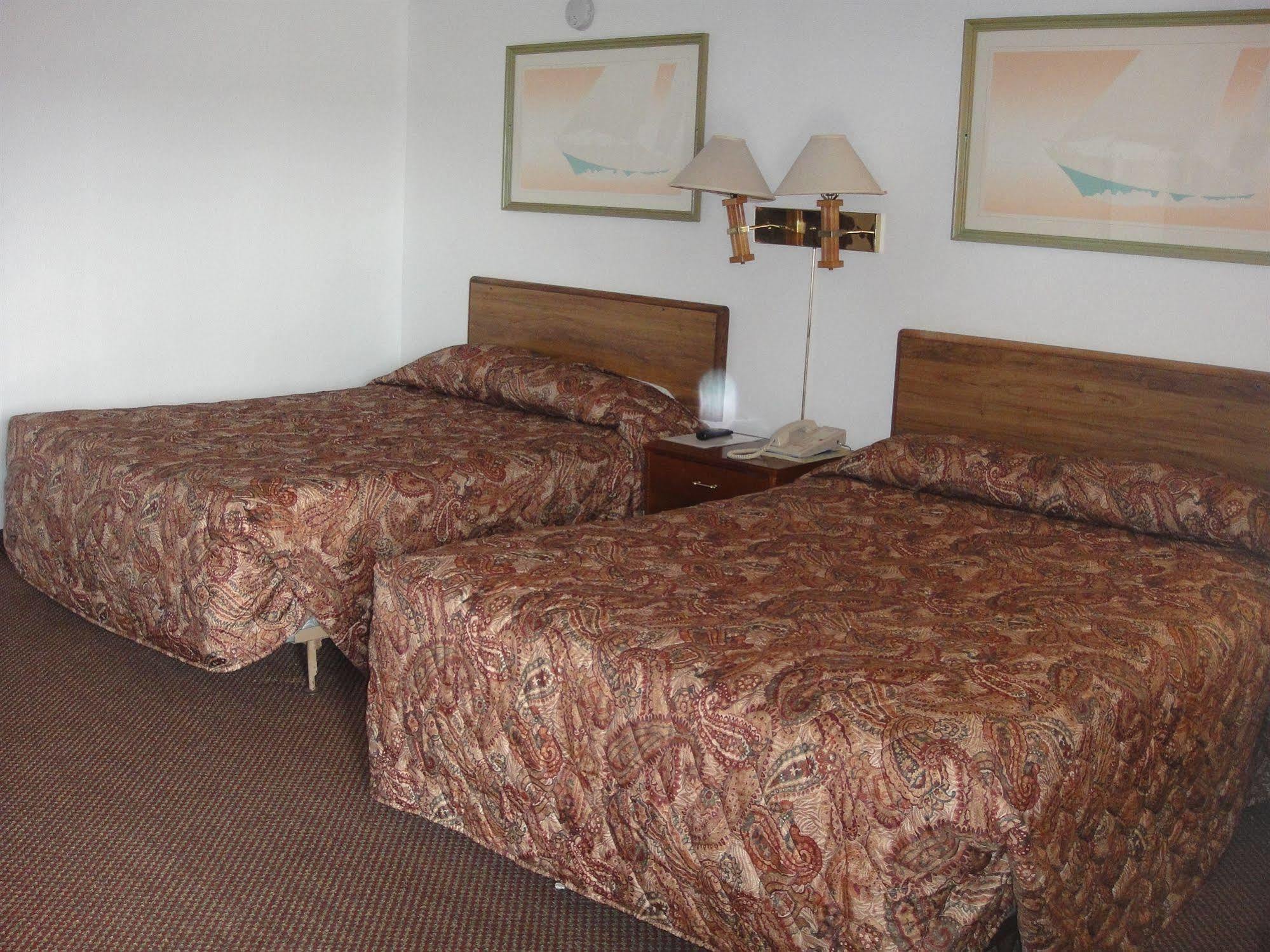 Trails West Motel South Hutchinson Εξωτερικό φωτογραφία